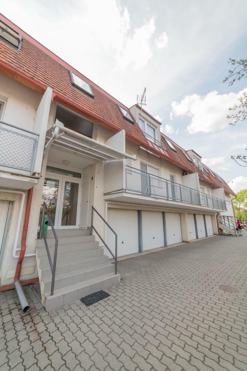 Fischer Apartman 2 Hajdúszoboszló Esterno foto